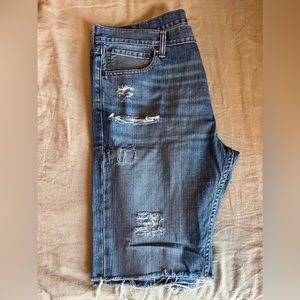 Men’s Levi Cutoff’s